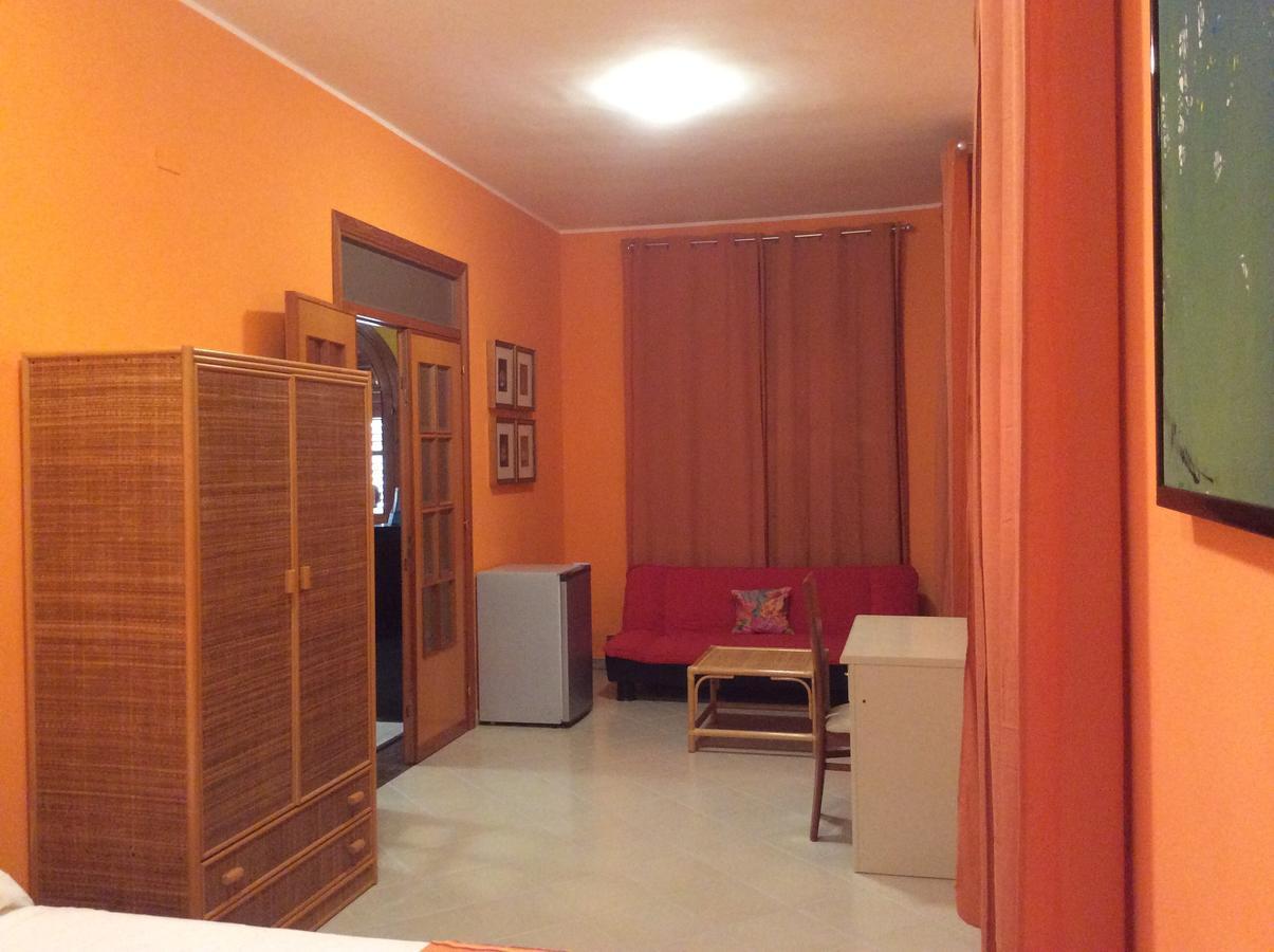 Orlando Vacanze Camere Ериче Екстериор снимка